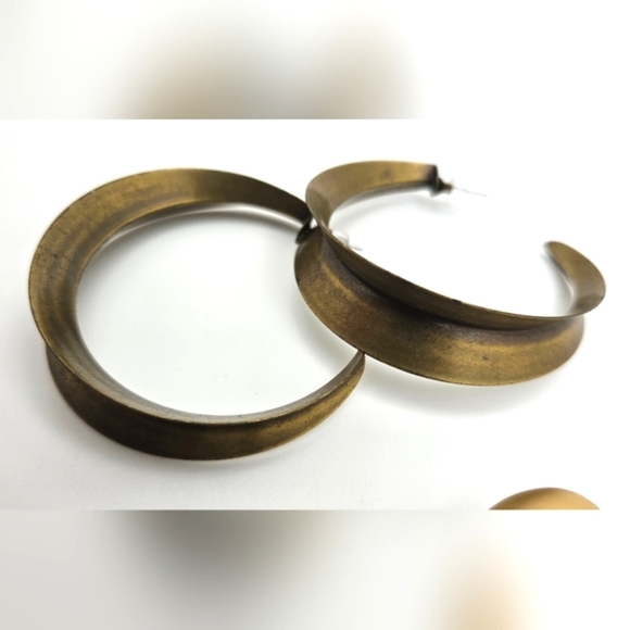 ๐ข3/$19๐ข Modernist Large Size Earrings Lot Pierced Ears Gold Brass Hoop - Picture 4 of 5
